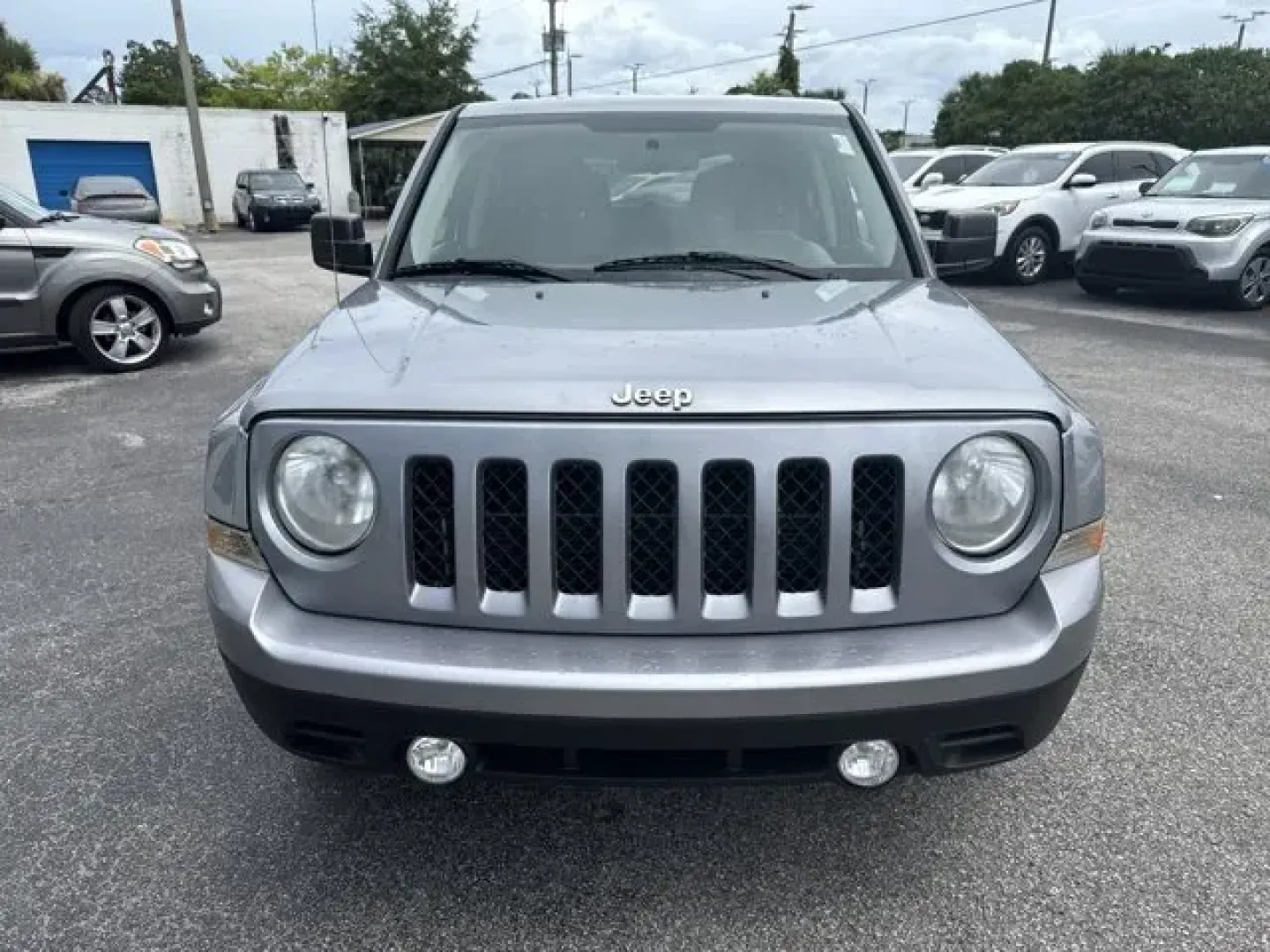 2014 Jeep Patriot (1C4NJPBA1ED) with an Other engine, AUTOMATIC transmission, located at 1285 Cassat Ave, Jacksonville, FL, 32205, (904) 425-3000, 30.299780, -81.732430 - KBB.com 5-Year Cost to Own Awards. This Jeep Patriot boasts a Regular Unleaded I-4 2.0 L/122 engine powering this Automatic transmission. ENGINE: 2.0L I4 DOHC 16V DUAL VVT (STD), Variable intermittent wipers, Touring suspension.*This Jeep Patriot Comes Equipped with These Options *Strut Front Suspen - Photo#2