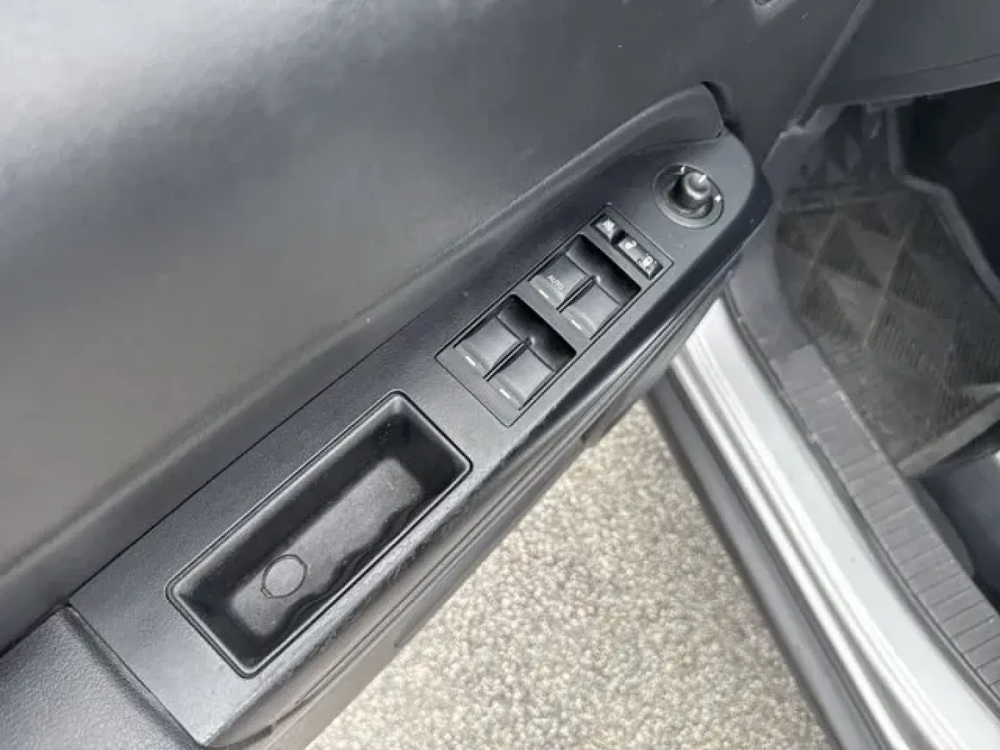 2014 Jeep Patriot (1C4NJPBA1ED) with an Other engine, AUTOMATIC transmission, located at 1285 Cassat Ave, Jacksonville, FL, 32205, (904) 425-3000, 30.299780, -81.732430 - KBB.com 5-Year Cost to Own Awards. This Jeep Patriot boasts a Regular Unleaded I-4 2.0 L/122 engine powering this Automatic transmission. ENGINE: 2.0L I4 DOHC 16V DUAL VVT (STD), Variable intermittent wipers, Touring suspension.*This Jeep Patriot Comes Equipped with These Options *Strut Front Suspen - Photo#8