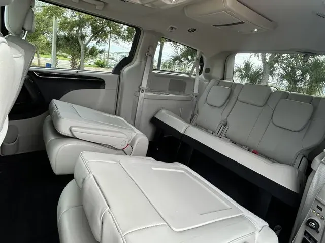 2015 Chrysler Town and Country (2C4RC1GG1FR) with an Other engine, AUTOMATIC transmission, located at 7701 Park Blvd., Pinellas Park, FL, 33781, (727) 369-7777, 27.839552, -82.747284 - **Discover Your Next Family Adventure with the 2015 Chrysler Town and Country!**<br /> <br /> Are you searching for a dependable vehicle that perfectly balances comfort, space, and versatility for your growing family? Look no further than the 2015 Chrysler Town and Country, available now at Byrider - Photo#4