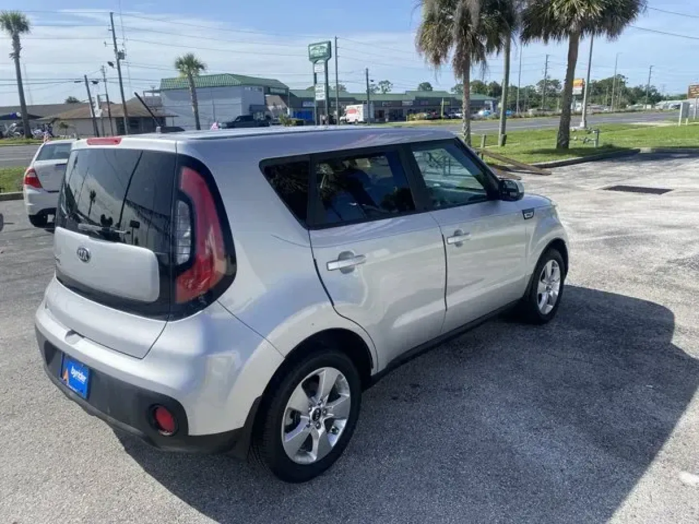 2017 Kia Soul (KNDJN2A27H7) with an Other engine, AUTOMATIC transmission, located at 8829 US Hwy 19, Port Richey, FL, 34668, (727) 264-1107, 28.285917, -82.717346 - Are you searching for a dependable vehicle that fits your active lifestyle without breaking the bank? Look no further! The 2017 Kia Soul at Byrider Florida #162 in Port Richey, FL is the perfect choice for those looking for a car that brings together versatility, style, and affordability. This spaci - Photo#3