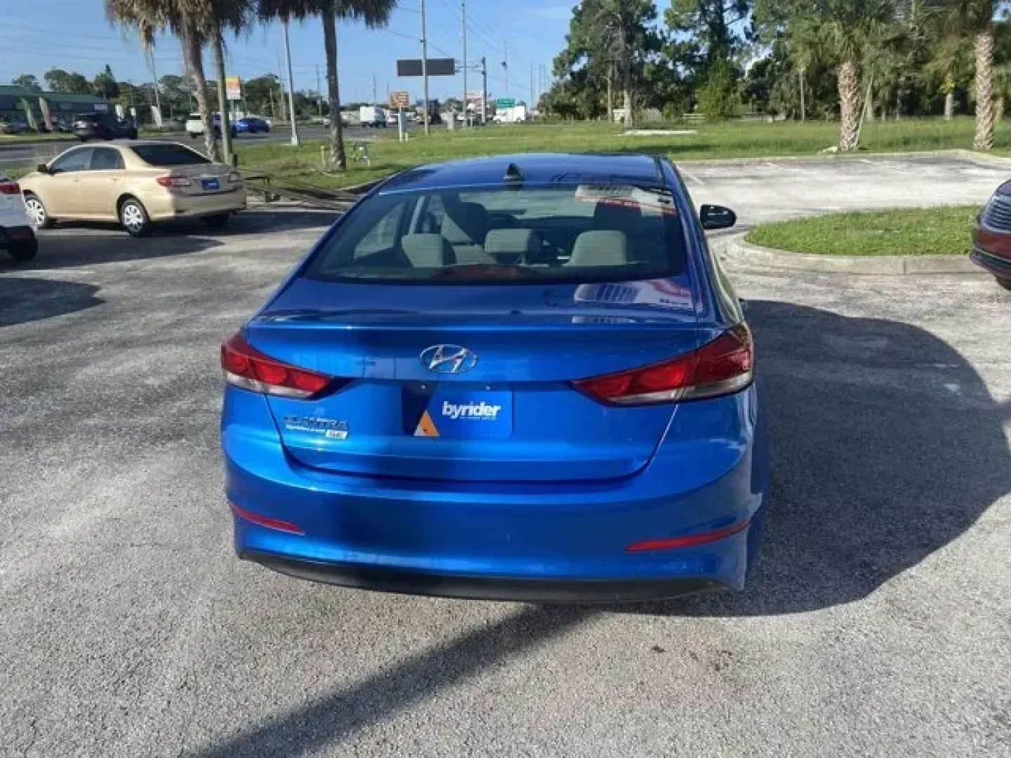 2017 Hyundai Elantra (KMHD74LF7HU) with an Other engine, AUTOMATIC transmission, located at 8829 US Hwy 19, Port Richey, FL, 34668, (727) 264-1107, 28.285917, -82.717346 - **Elevate Your Daily Commute with the 2017 Hyundai Elantra at Byrider Florida #162**<br /> <br /> Are you looking for a reliable and stylish sedan that can enhance your daily commute while fitting seamlessly into your lifestyle? Look no further! The 2017 Hyundai Elantra is here to meet all your driv - Photo#4