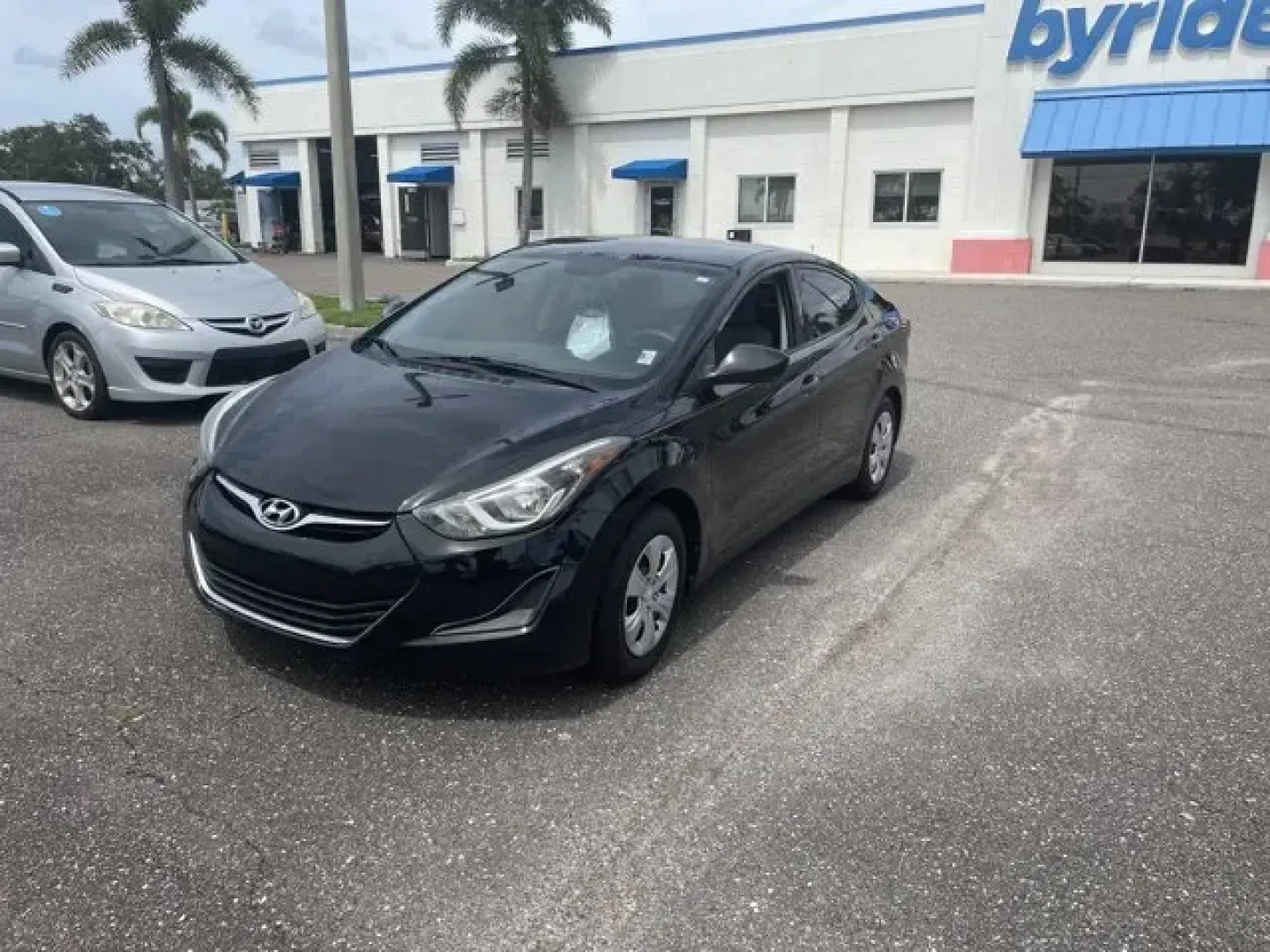 2016 Hyundai Elantra (KMHDH4AE4GU) with an Other engine, AUTOMATIC transmission, located at 7701 Park Blvd., Pinellas Park, FL, 33781, (727) 369-7777, 27.839552, -82.747284 - **Discover Your Next Adventure with the 2016 Hyundai Elantra at Byrider Florida #154!**<br /> <br /> Are you searching for a reliable, stylish, and budget-friendly sedan that can effortlessly elevate your everyday commutes and weekend getaways? Look no further than this 2016 Hyundai Elantra, availab - Photo#1