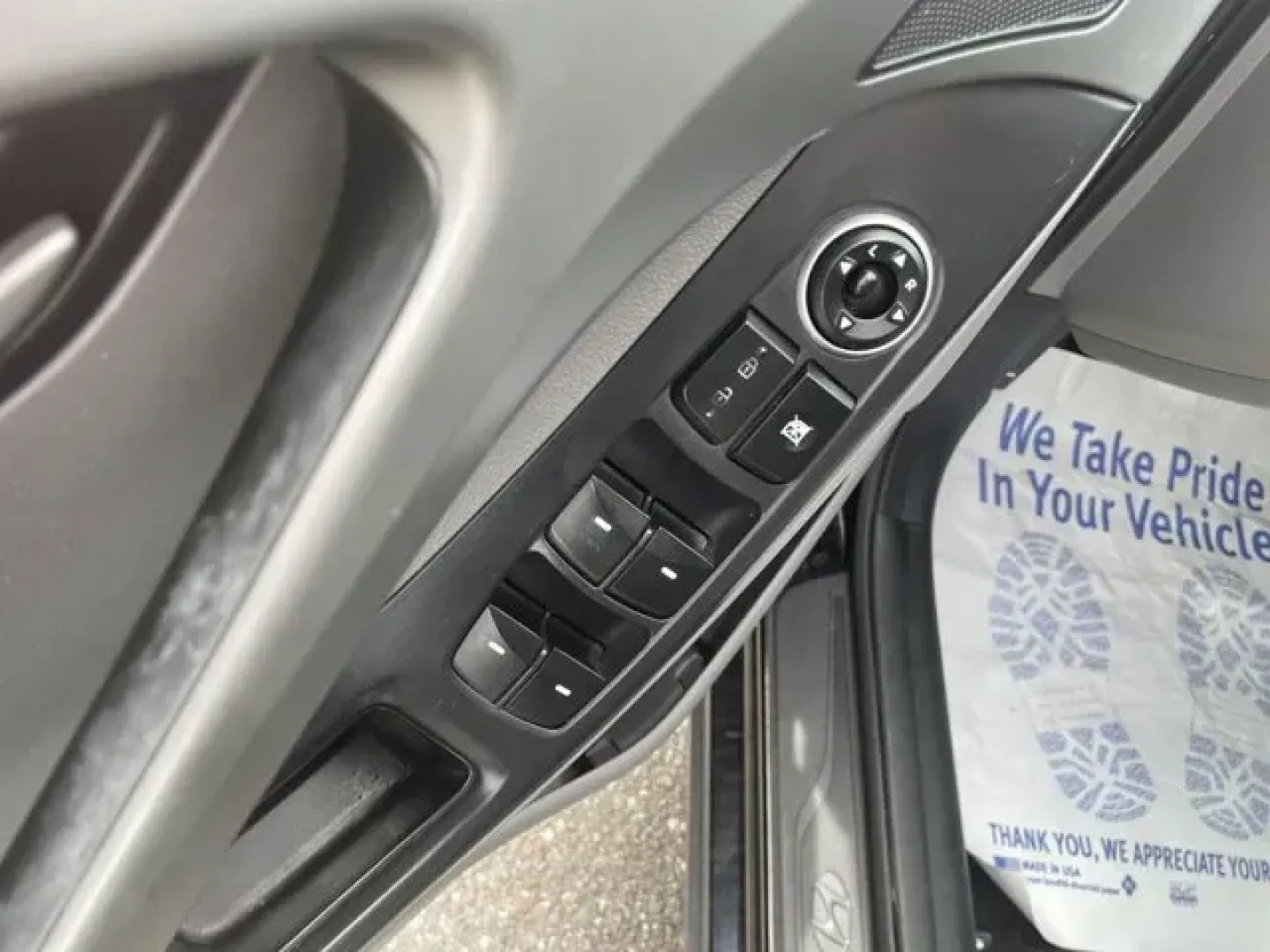 2016 Hyundai Elantra (KMHDH4AE4GU) with an Other engine, AUTOMATIC transmission, located at 7701 Park Blvd., Pinellas Park, FL, 33781, (727) 369-7777, 27.839552, -82.747284 - **Discover Your Next Adventure with the 2016 Hyundai Elantra at Byrider Florida #154!**<br /> <br /> Are you searching for a reliable, stylish, and budget-friendly sedan that can effortlessly elevate your everyday commutes and weekend getaways? Look no further than this 2016 Hyundai Elantra, availab - Photo#8