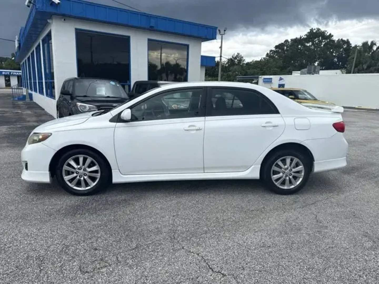 2010 Toyota Corolla (2T1BU4EEXAC) with an Other engine, AUTOMATIC transmission, located at 1285 Cassat Ave, Jacksonville, FL, 32205, (904) 425-3000, 30.299780, -81.732430 - **Discover Your Perfect Ride: 2010 Toyota Corolla at Byrider Florida #139 in Jacksonville!**<br /> <br /> Are you on the hunt for a reliable vehicle that seamlessly fits into your busy lifestyle? Whether you're navigating the hustle and bustle of city life, commuting to work, or embarking on weekend - Photo#2