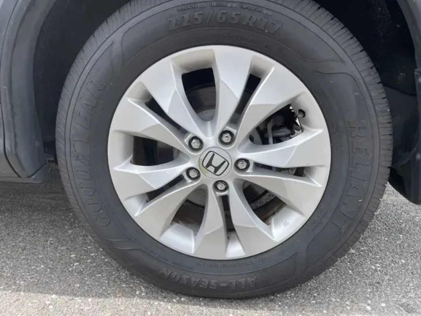 2014 Honda CR-V (2HKRM3H75EH) with an Other engine, AUTOMATIC transmission, located at 7701 Park Blvd., Pinellas Park, FL, 33781, (727) 369-7777, 27.839552, -82.747284 - ### Discover Adventure with the 2014 Honda CR-V at Byrider Florida #154!<br /> <br /> If you're seeking a reliable vehicle that fits seamlessly into your active lifestyle, look no further than the 2014 Honda CR-V available at Byrider Florida #154 in Pinellas Park, FL. This SUV is perfect for weekend - Photo#6