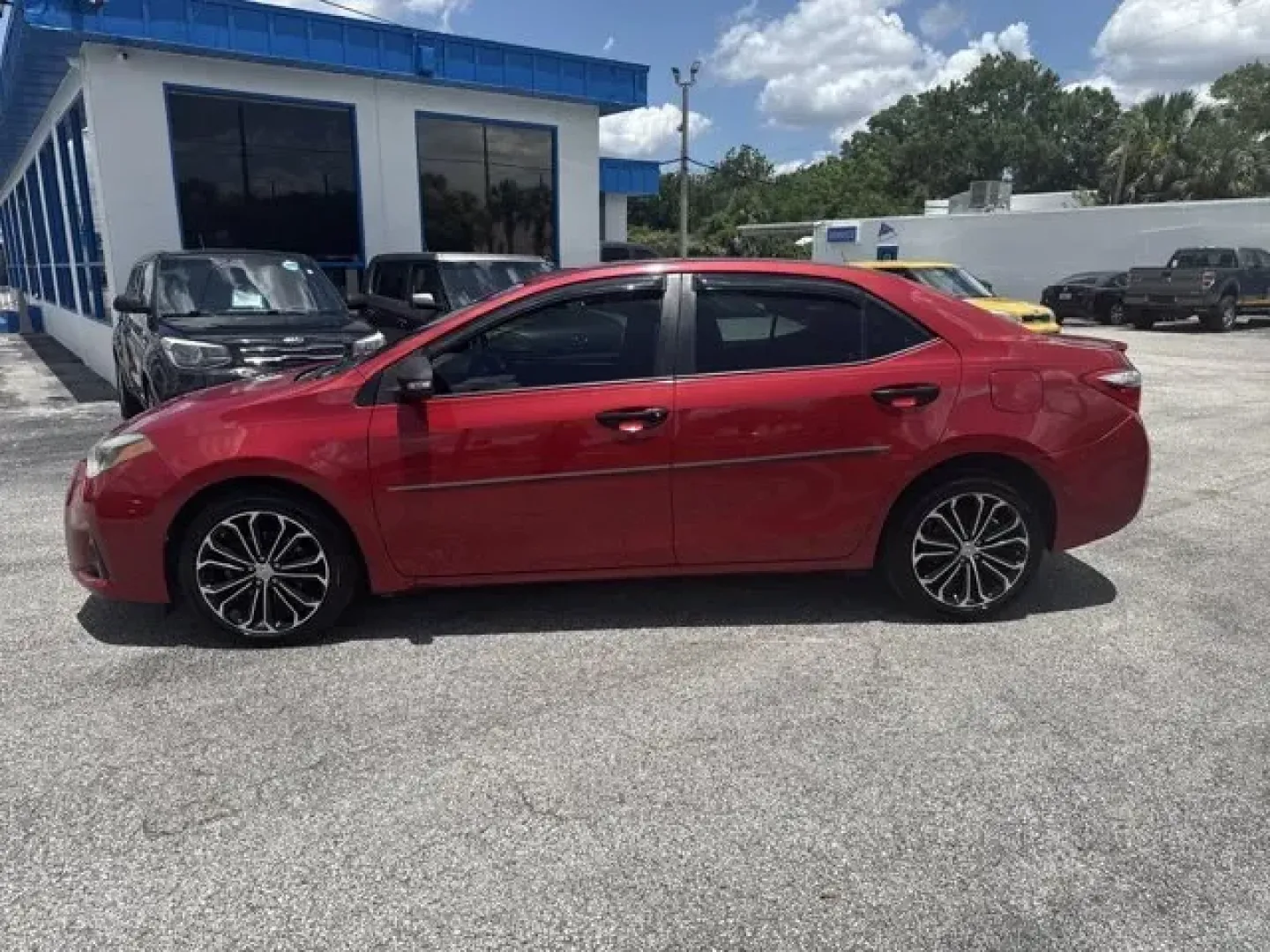 2016 Toyota Corolla (2T1BURHE8GC) with an Other engine, AUTOMATIC transmission, located at 1285 Cassat Ave, Jacksonville, FL, 32205, (904) 425-3000, 30.299780, -81.732430 - **Discover the Perfect Ride for Your Daily Commute: 2016 Toyota Corolla at Byrider Florida #139**<br /> <br /> If you're looking for a reliable and stylish vehicle that makes your daily commute smoother and more enjoyable, the 2016 Toyota Corolla is a fantastic choice. Whether you're navigating the - Photo#3
