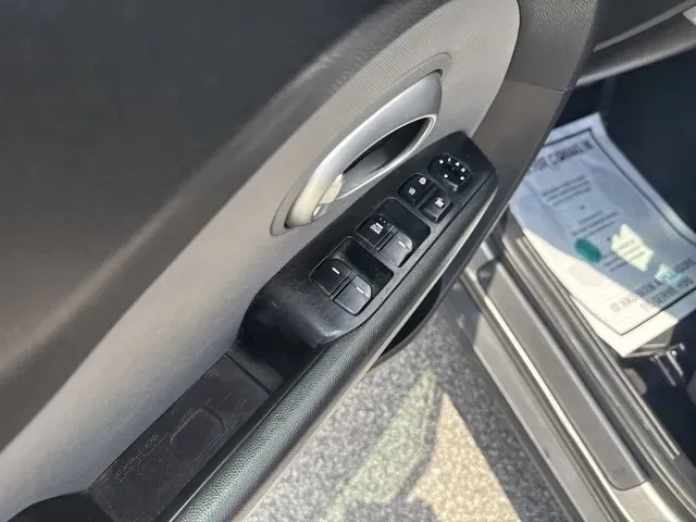 2015 Kia Soul (KNDJN2A25F7) with an Other engine, AUTOMATIC transmission, located at 1285 Cassat Ave, Jacksonville, FL, 32205, (904) 425-3000, 30.299780, -81.732430 - **Unleash Your Urban Adventure with This 2015 Kia Soul at Byrider Florida #139!**<br /> <br /> Are you looking for a versatile vehicle that can accommodate your busy lifestyle while still being stylish and economical? Look no further than the 2015 Kia Soul, available now at Byrider Florida #139 in J - Photo#8