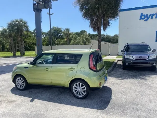 2018 Kia Soul (KNDJP3A56J7) with an Other engine, AUTOMATIC transmission, located at 8829 US Hwy 19, Port Richey, FL, 34668, (727) 264-1107, 28.285917, -82.717346 - ### Discover Your Next Adventure with the 2018 Kia Soul at Byrider Florida #162<br /> <br /> Are you ready to elevate your lifestyle? Whether you're commuting to work, running errands around Port Richey, or embarking on weekend adventures, the 2018 Kia Soul is the perfect companion. With its unique - Photo#5