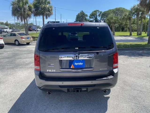 2015 Honda Pilot (5FNYF3H96FB) with an Other engine, AUTOMATIC transmission, located at 8829 US Hwy 19, Port Richey, FL, 34668, (727) 264-1107, 28.285917, -82.717346 - **Discover Adventure with the 2015 Honda Pilot Your Perfect Family SUV!**<br /> <br /> Are you ready to elevate your family adventures? Look no further than this 2015 Honda Pilot, now available at Byrider Florida #162 in Port Richey! Perfect for growing families and weekend getaways, this versatile - Photo#4